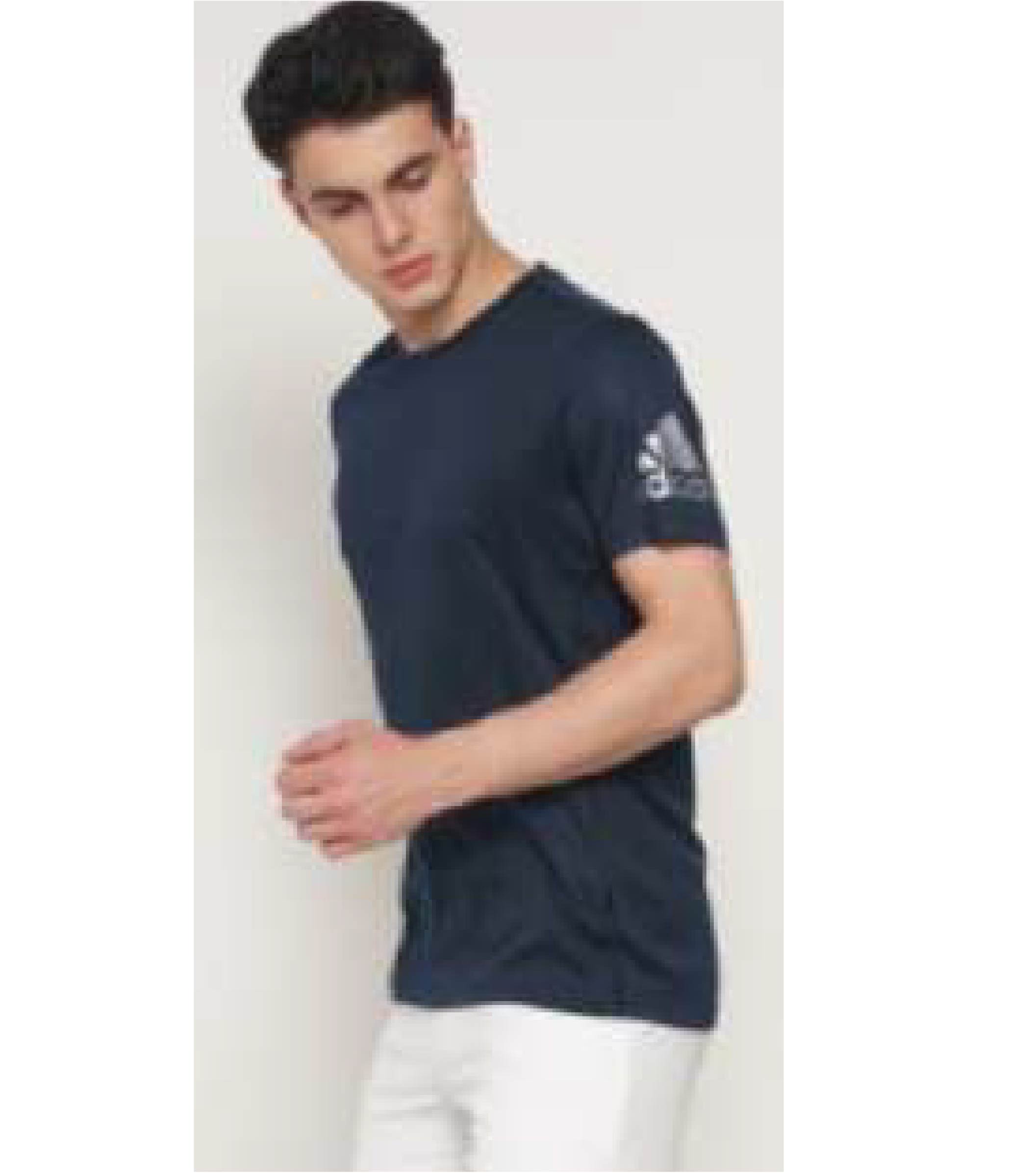 AdidasT-shirt